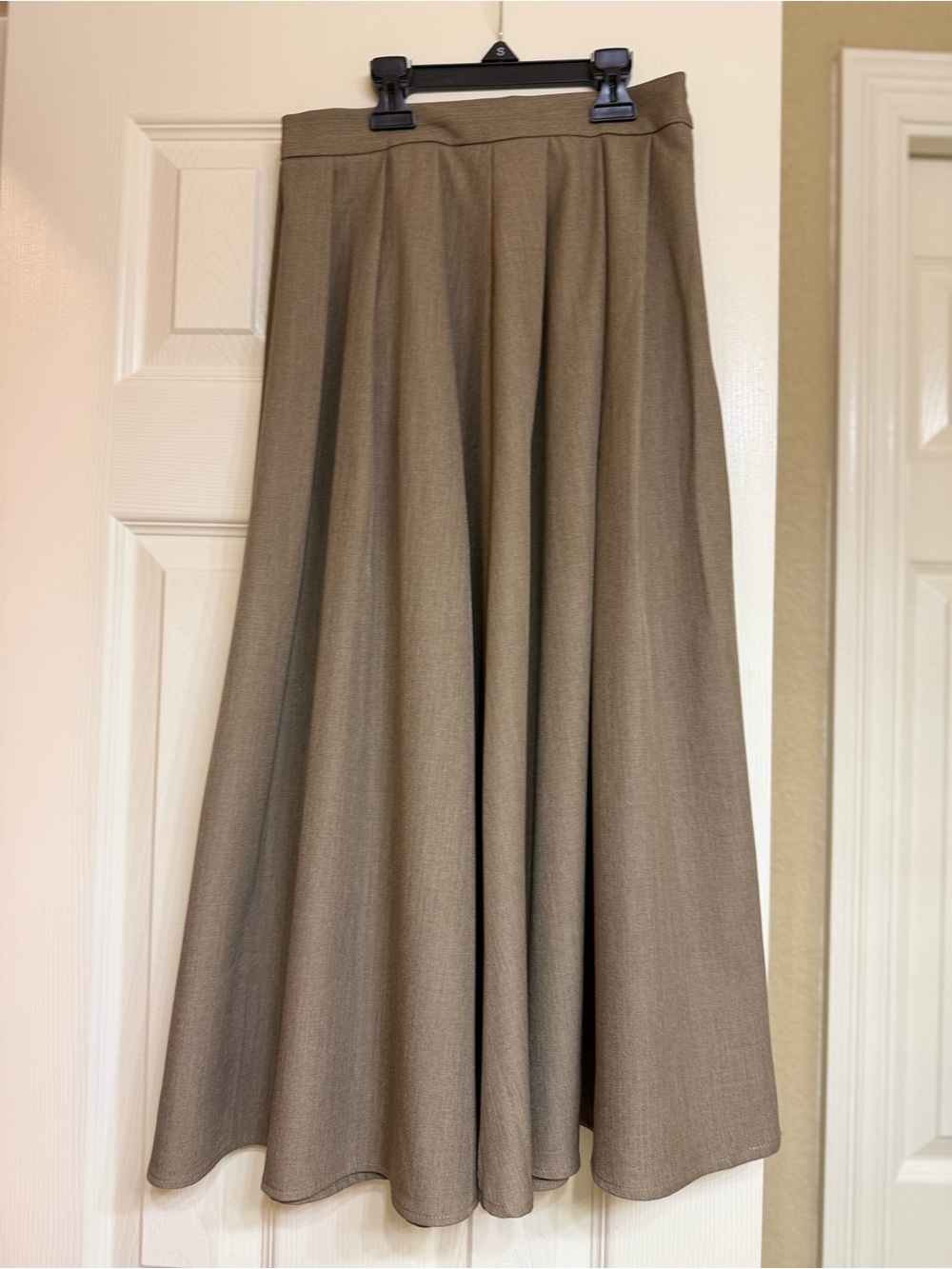 DAZY Classic A-Line Maxi Skirt in Taupe